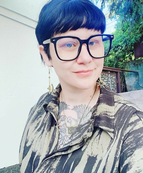 Holly Conrad porn leaked onlyfans