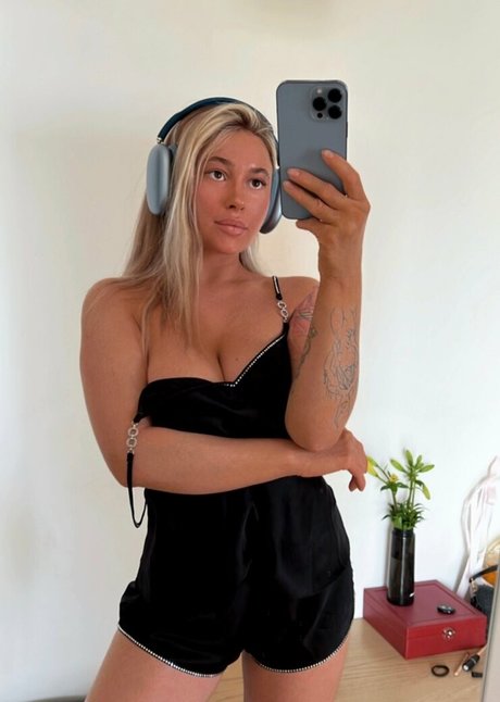 loyrifree only fans content