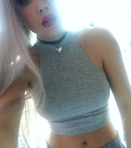 My Little Vronie onlyfans naked leaks