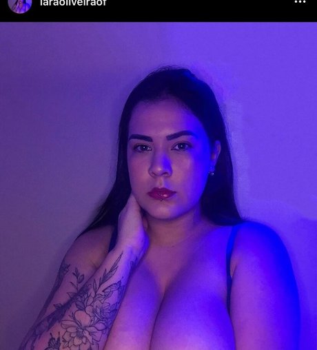 Laraoliveiraof onlyfans model
