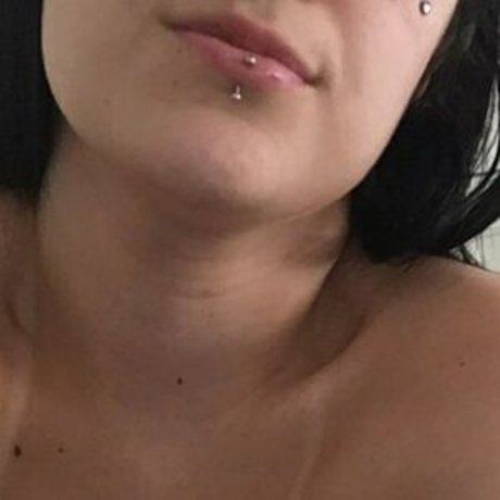 Larissinha Lari onlyfans tits
