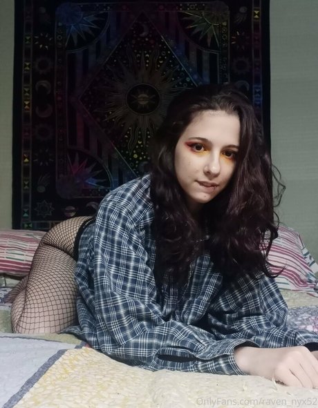 raven nyx52 onlyfans nude leaks