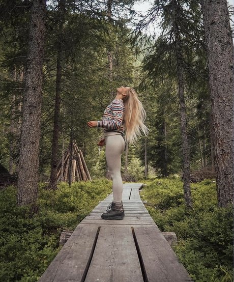 Alrun Steiner onlyfans model images