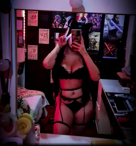 carrietlol onlyfans leaked pics