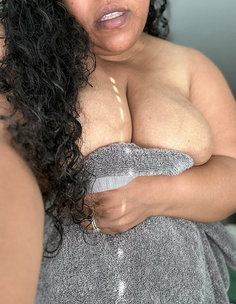 naughtybbw462606 nude on onlyfans