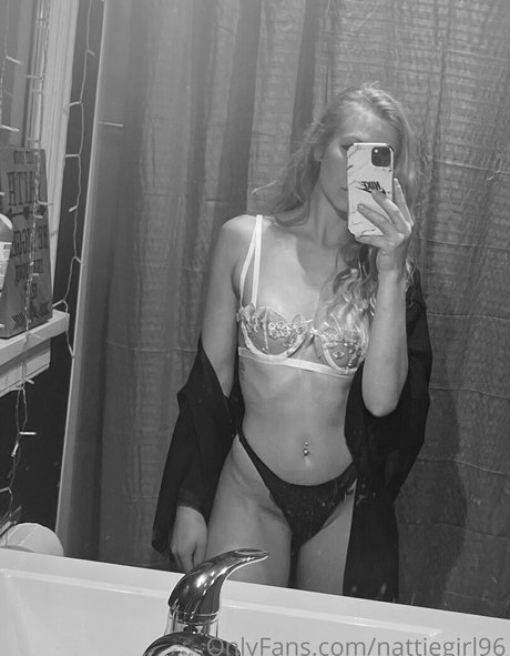 nattiegirl96 onlyfans nudes porn