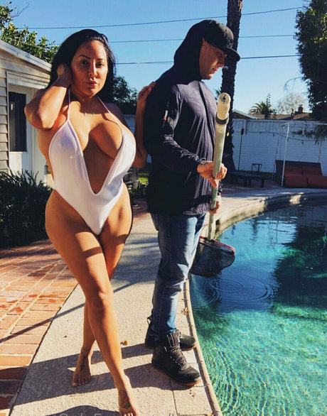 theonlykiaramiaxxx onlyfans leaks sex