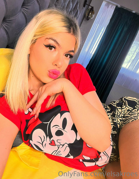 elsakroes onlyfans leaks.