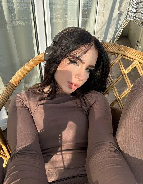 selena girl nude onlyfans pics