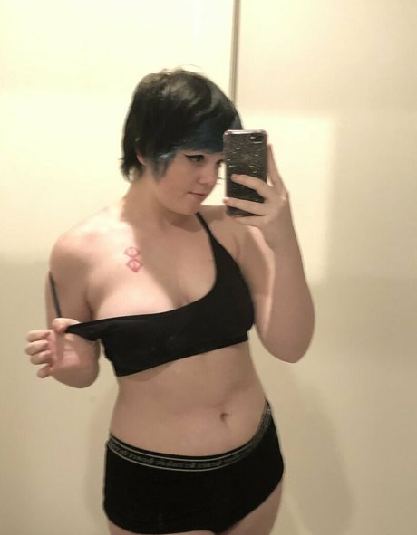 The bunny bee onlyfans ass