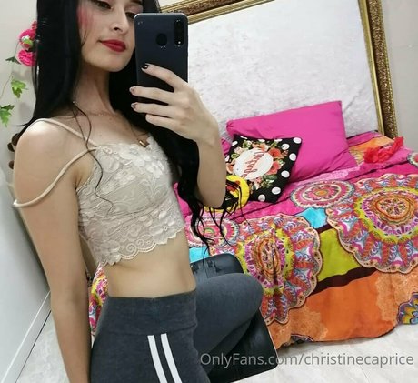 christinecaprice only fans leaked