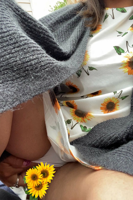 littlelilofree onlyfans desnuda