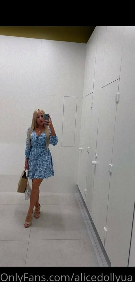 alicedollyua onlyfans model images