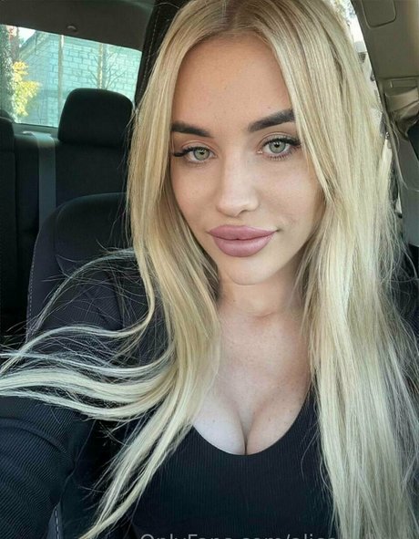 alicedollyua onlyfans content