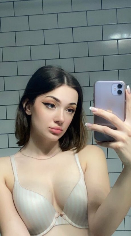 Gianna Torsky nude only fans leaks