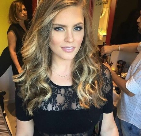 Sara Hopkins onlyfans full