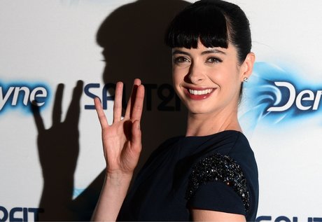Krysten Ritter onlyfans strip tease