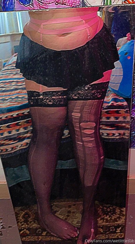 wetlittlesub only fans pictures