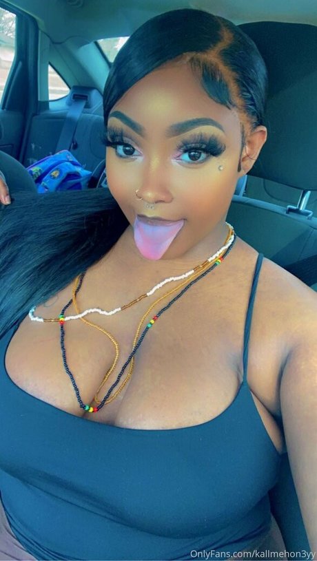 walkngenocidefree onlyfans nude pics