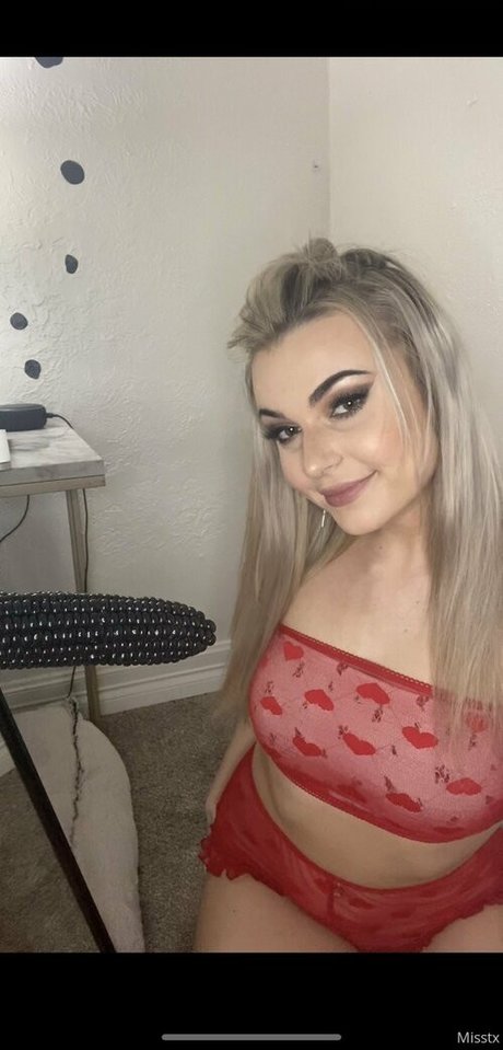 rawmisshoney onlyfans explicit content