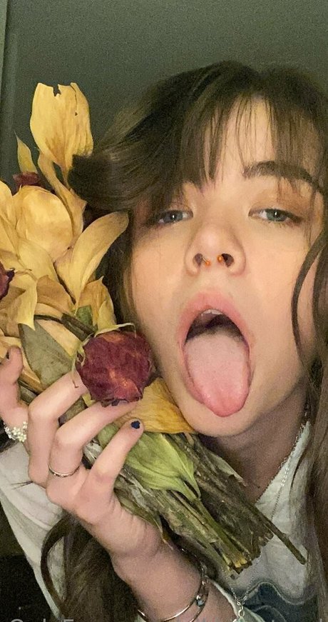 nikkiinatural Profile pic