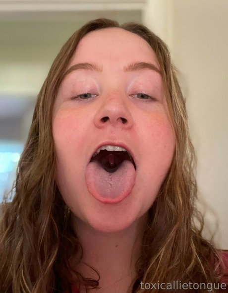 toxicallietongue desnuda onlyfans