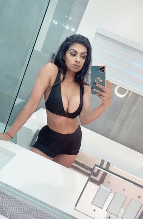 Skinnyroti porn onlyfans