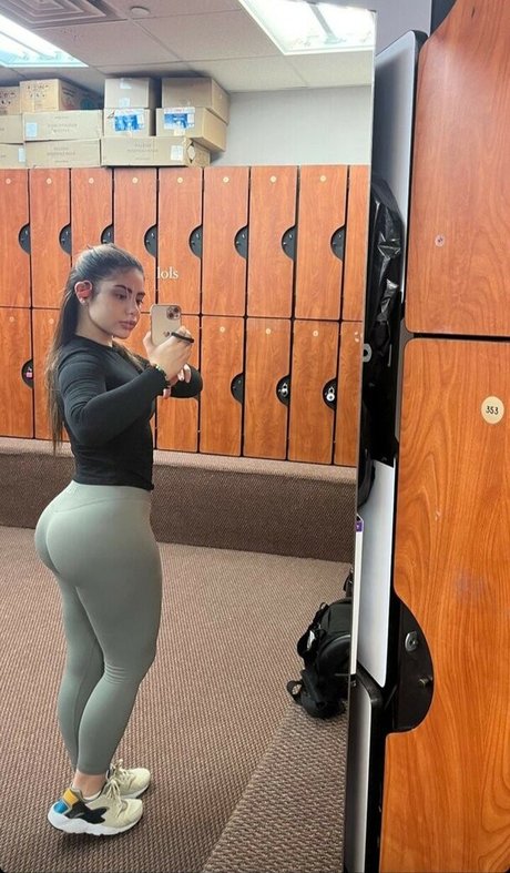 NinaGonz onlyfans leaked pics