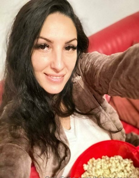 hotmomalex onlyfans leaks free