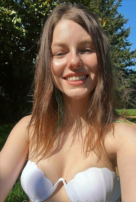 misshelenalue desnuda onlyfans