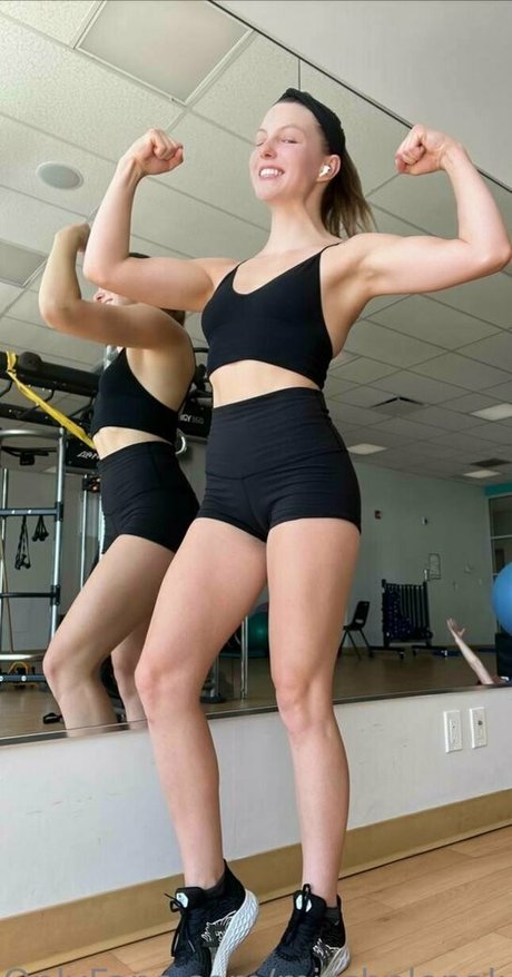 misshelenalue only fans