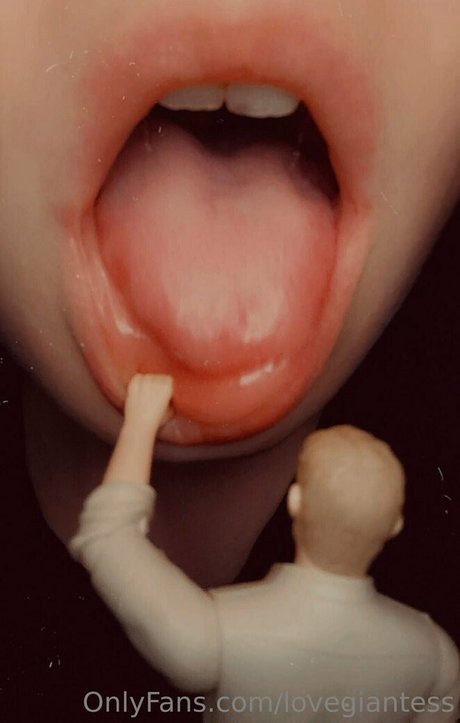 lovegiantess onlyfans leak fuck