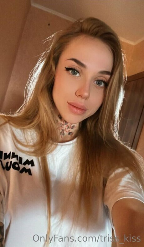 triss kiss only fans