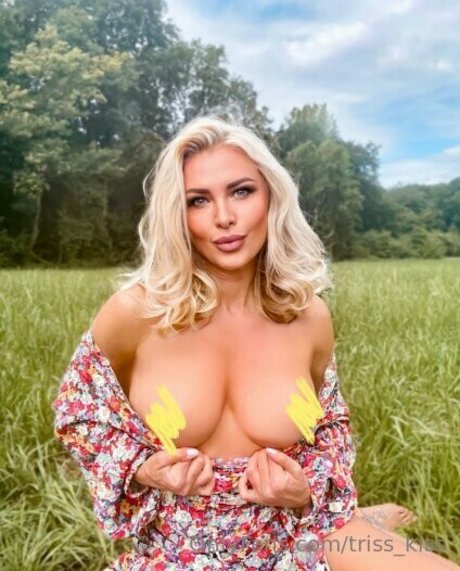 triss kiss onlyfans leak free