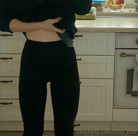 triss kiss onlyfans pics