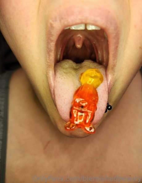 blemishedbeauty onlyfans leaked tits