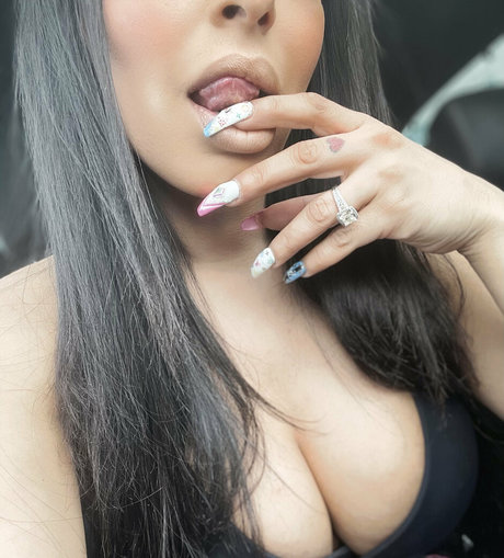 missmeenaofficial onlyfans for free
