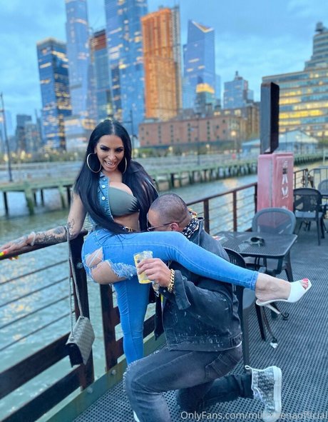 missmeenaofficial onlyfans sex