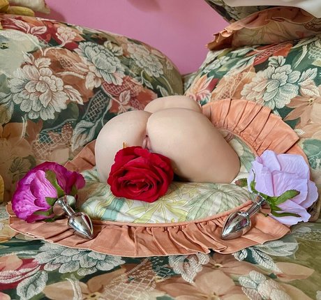 tall doll on onlyfans