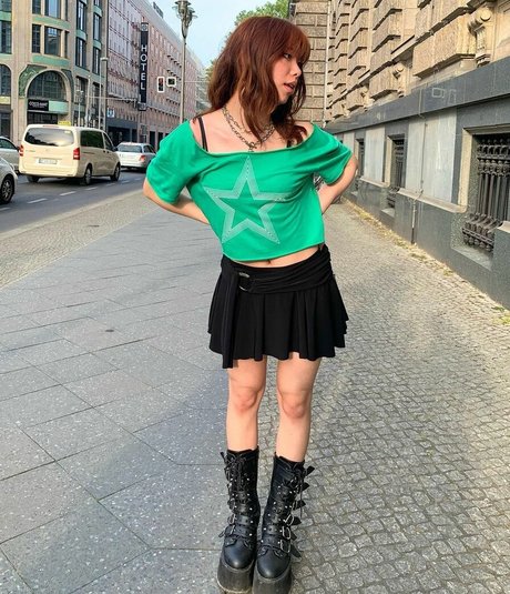 Olivia Sun onlyfans nude photos