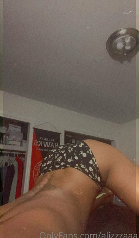 prettyfaceslimm onlyfans topless