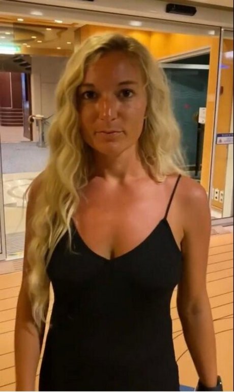 Chelsea Kreiner onlyfans leak sex