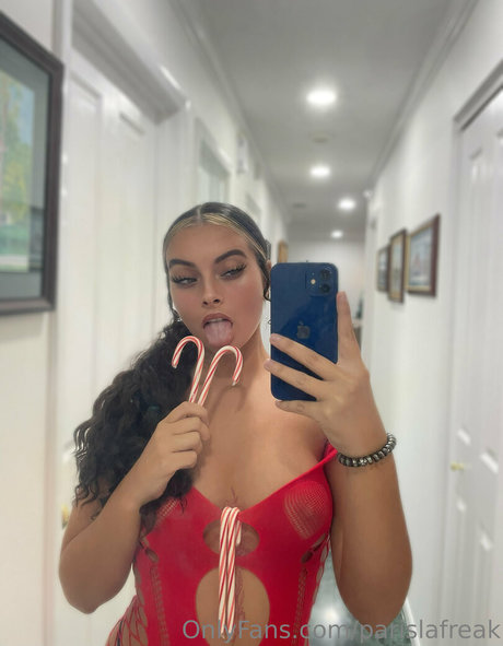 parislafreak onlyfans model