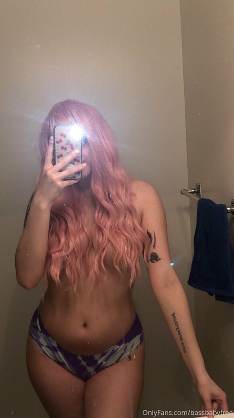 bassbabyfree onlyfans leaks