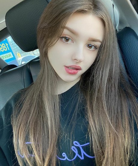 Elina Karimova nude onlyfans pics