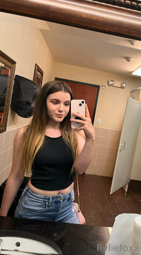 ryliefoxx free Profile pic