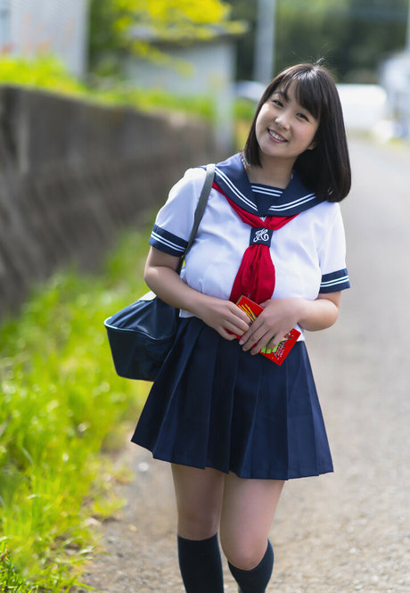 Rui Kiriyama onlyfans leak ass