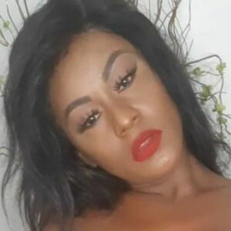 July Bonnura onlyfans desnuda