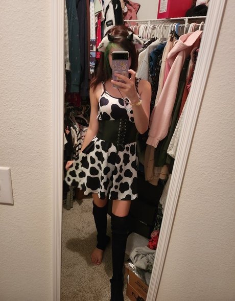 Bunimilk onlyfans striptease