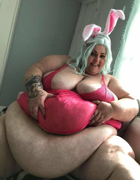 reenayestarr topless onlyfans